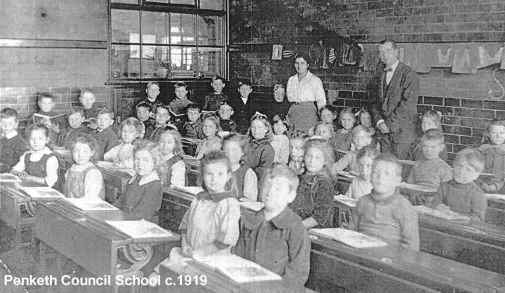 Penkeths Past Penketh Council School (1919)